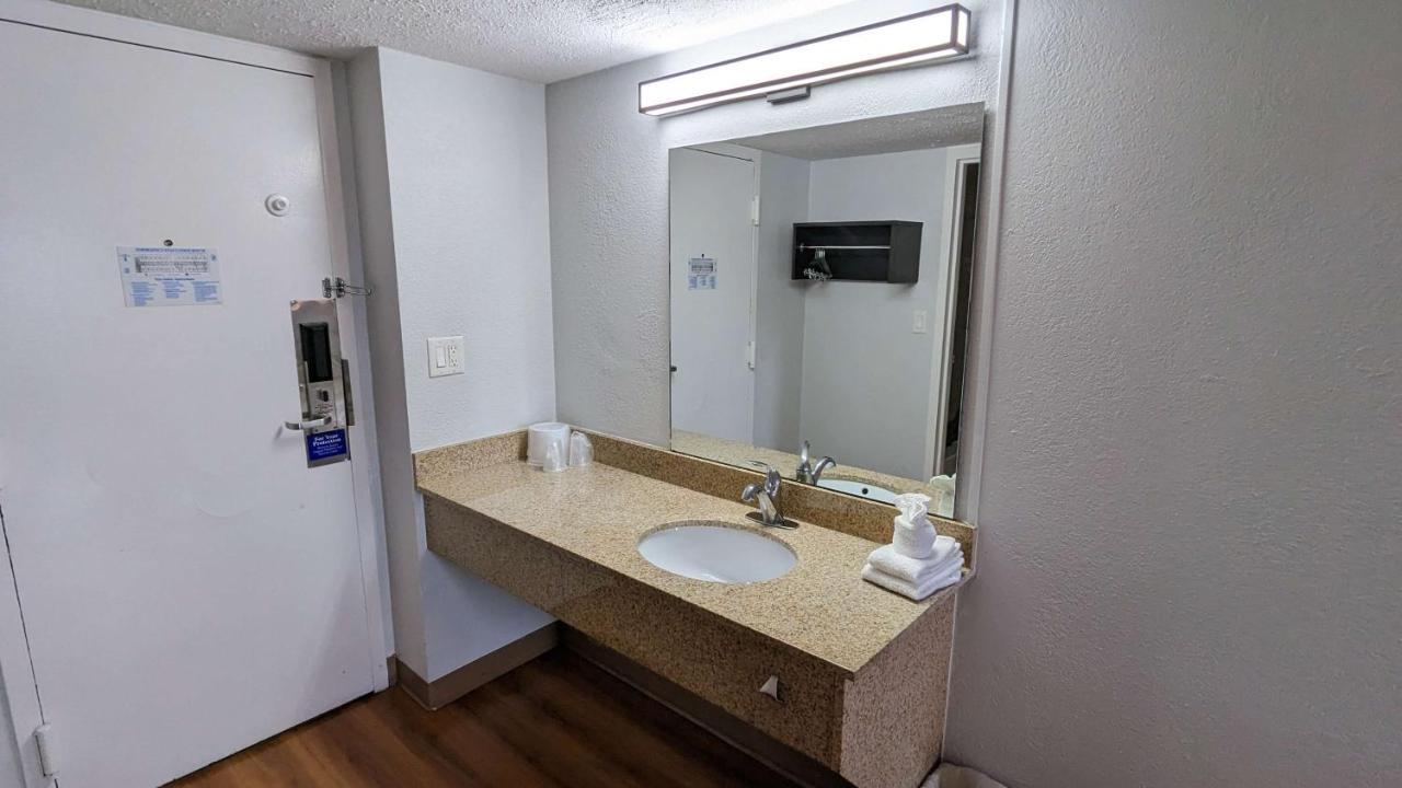 Motel 6-Framingham, Ma - Boston West Exteriér fotografie